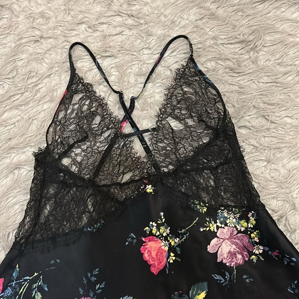 Victoria secret black and pink floral lace night gown - Picture 2 of 7